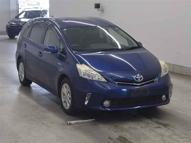 TOYOTA PRIUS ALPHA