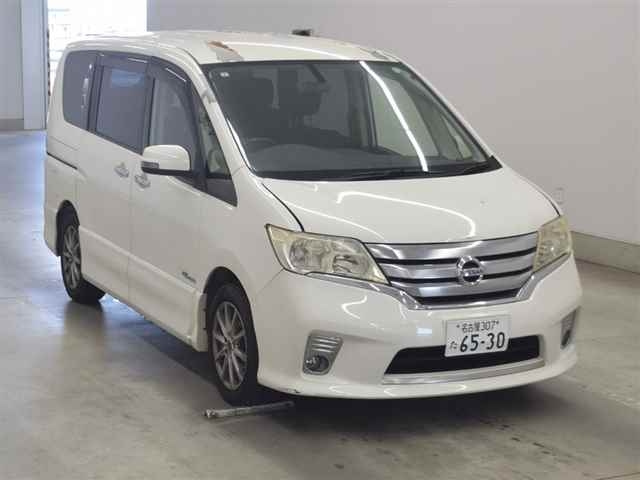 NISSAN SERENA