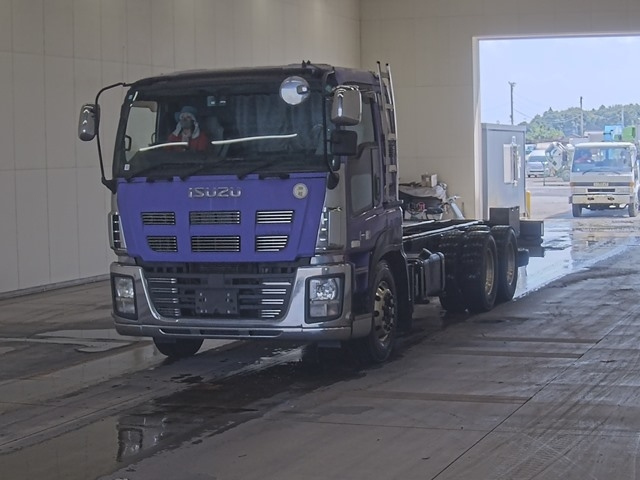 ISUZU GIGA