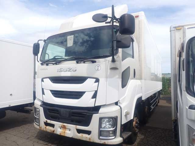 ISUZU GIGA