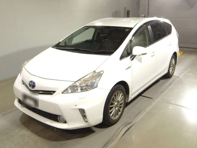 TOYOTA PRIUS ALPHA