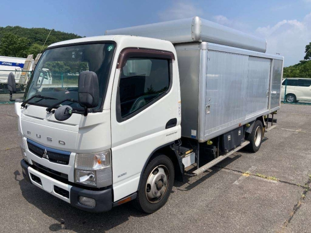 MITSUBISHI CANTER