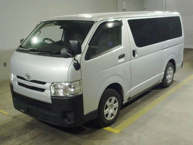 TOYOTA REGIUS ACE VAN