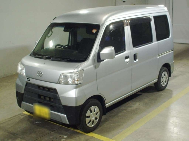 TOYOTA PIXIS VAN