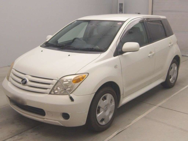 TOYOTA IST