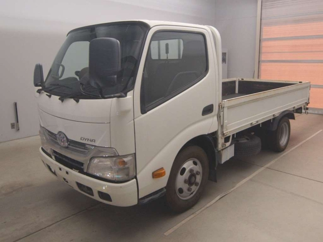TOYOTA DYNA