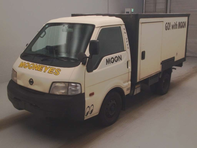 NISSAN VANETTE TRUCK