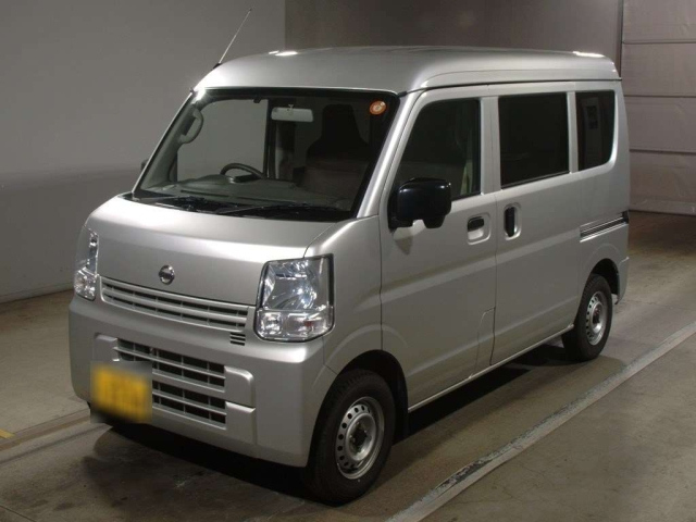 NISSAN CLIPPER VAN