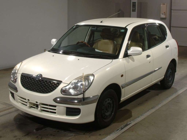 TOYOTA DUET