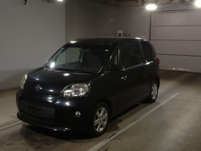 TOYOTA PORTE