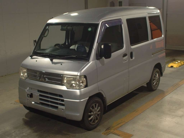 MITSUBISHI MINICAB VAN