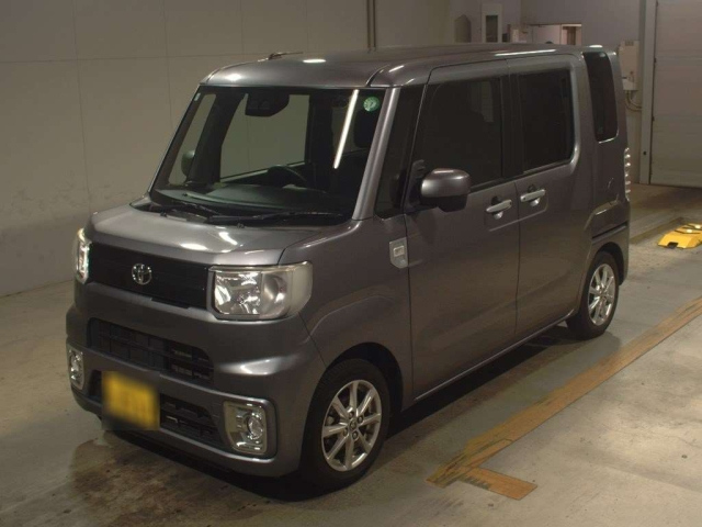 TOYOTA PIXIS MEGA
