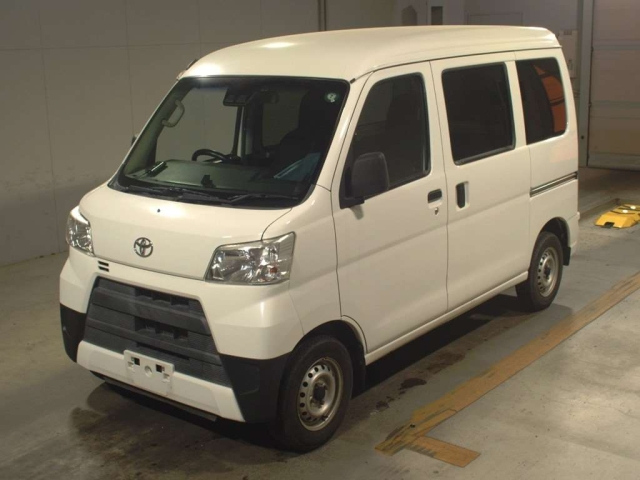 TOYOTA PIXIS VAN