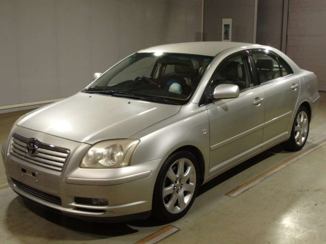 TOYOTA AVENSIS SEDAN