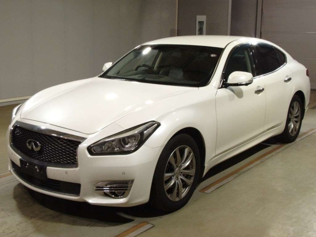 NISSAN FUGA