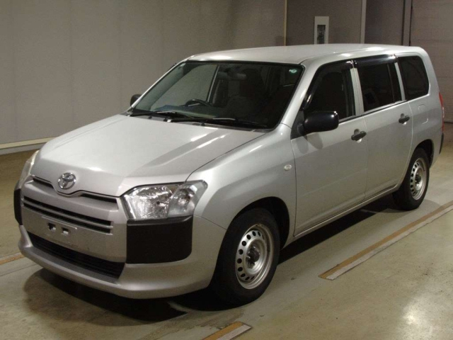 TOYOTA SUCCEED