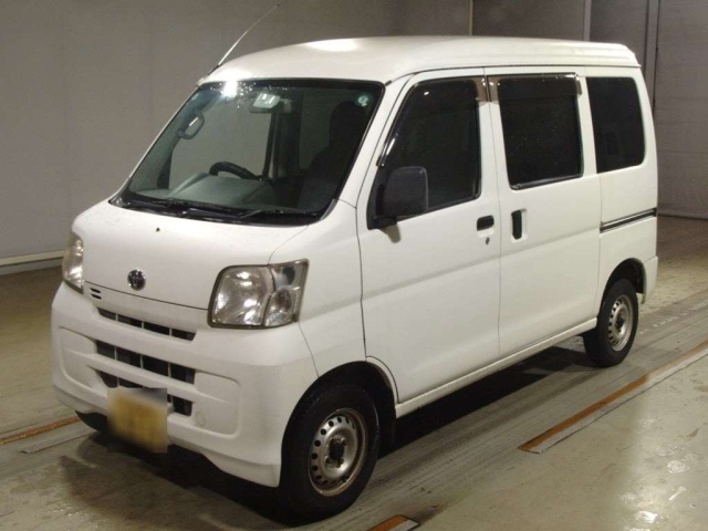 TOYOTA PIXIS VAN