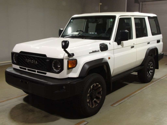 TOYOTA LAND CRUISER