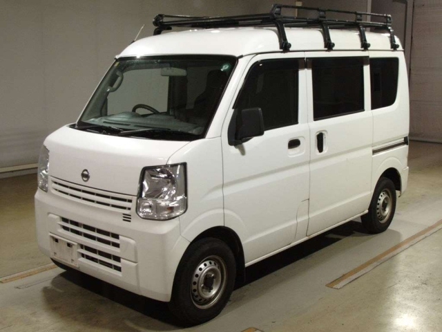 NISSAN CLIPPER VAN