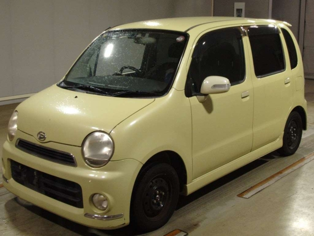 DAIHATSU MOVE LATTE