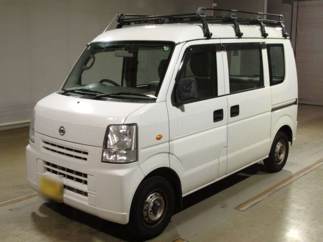 NISSAN CLIPPER VAN