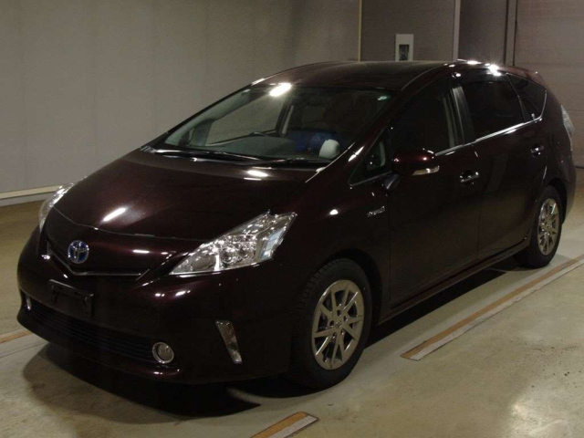 TOYOTA PRIUS ALPHA
