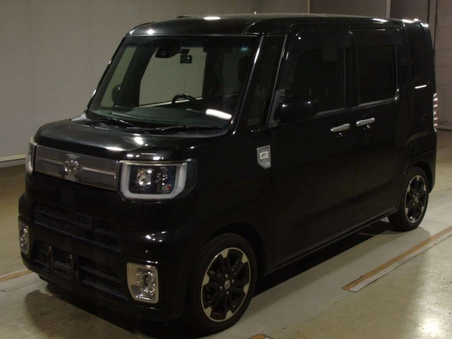 TOYOTA PIXIS MEGA