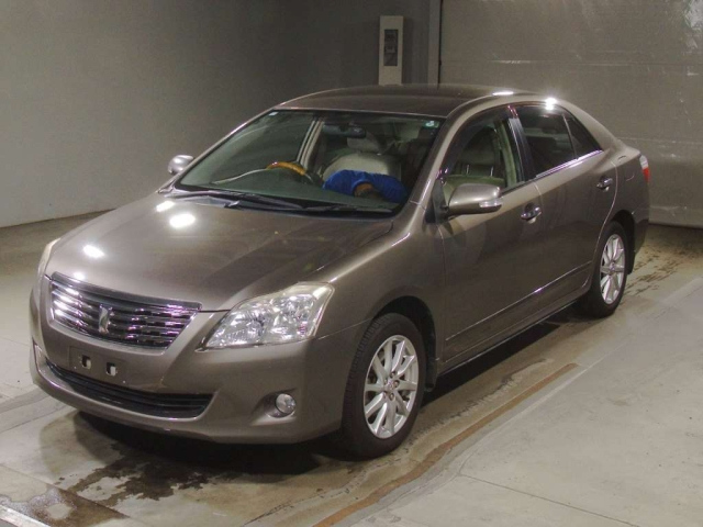 TOYOTA PREMIO