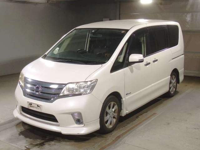 NISSAN SERENA