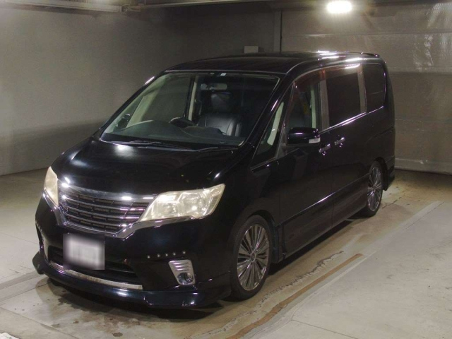NISSAN SERENA