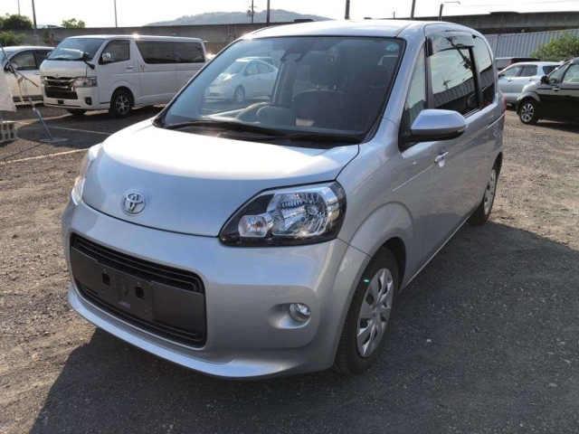TOYOTA PORTE