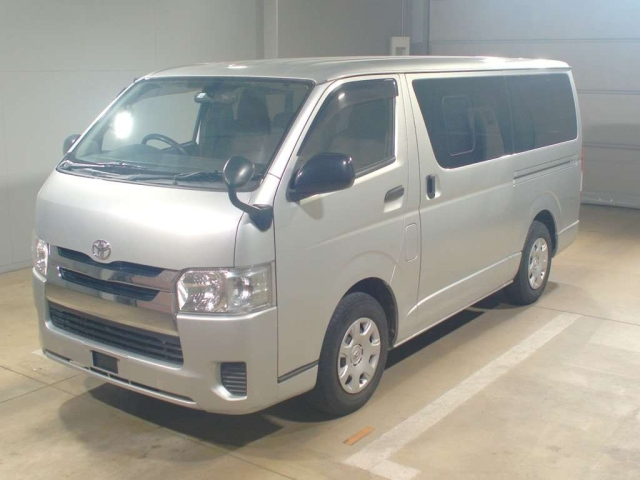 TOYOTA REGIUS ACE VAN