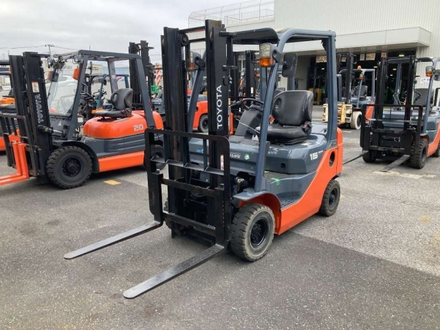 TOYOTA FORKLIFT