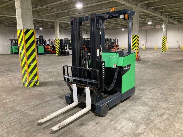 TOYOTA FORKLIFT
