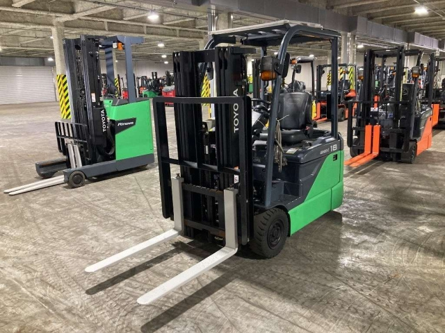 TOYOTA FORKLIFT