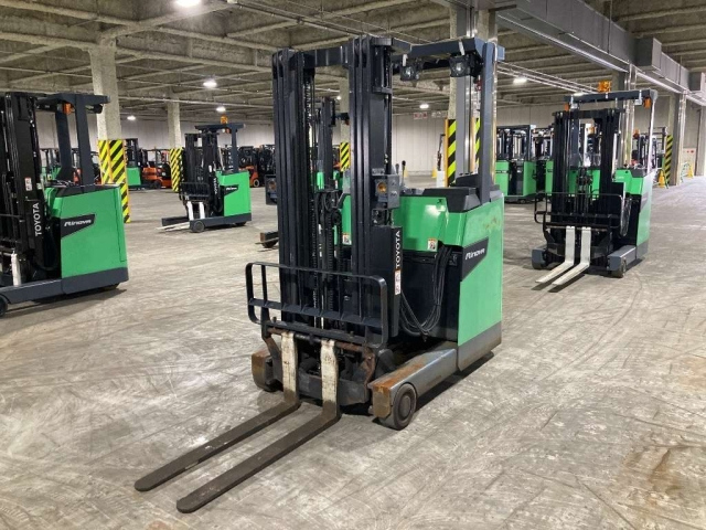 TOYOTA FORKLIFT