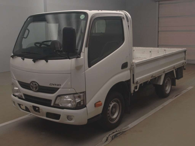 TOYOTA DYNA