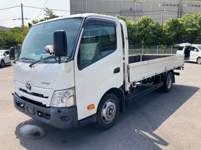 TOYOTA DYNA