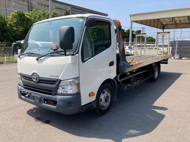 TOYOTA DYNA