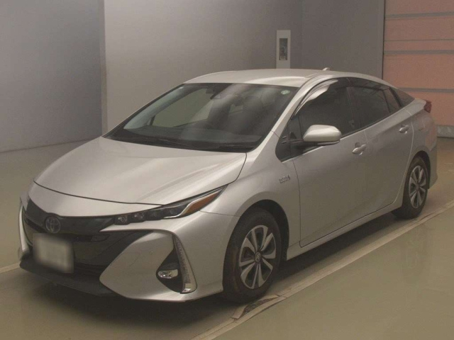 TOYOTA PRIUS PHV