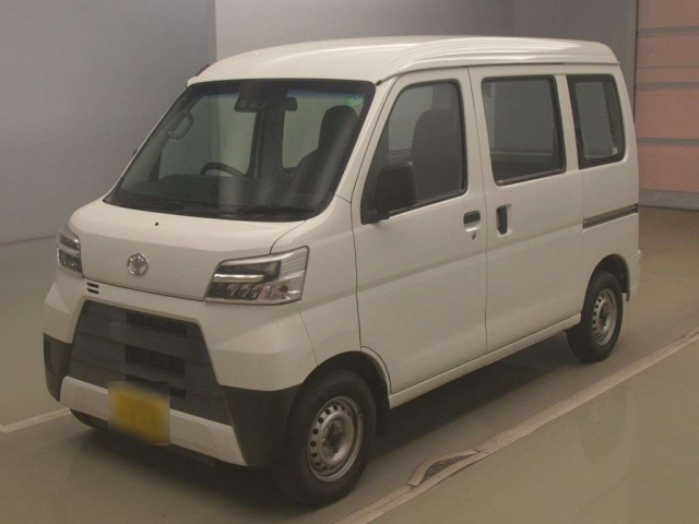TOYOTA PIXIS VAN
