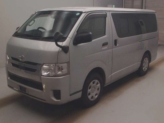 TOYOTA REGIUS ACE VAN