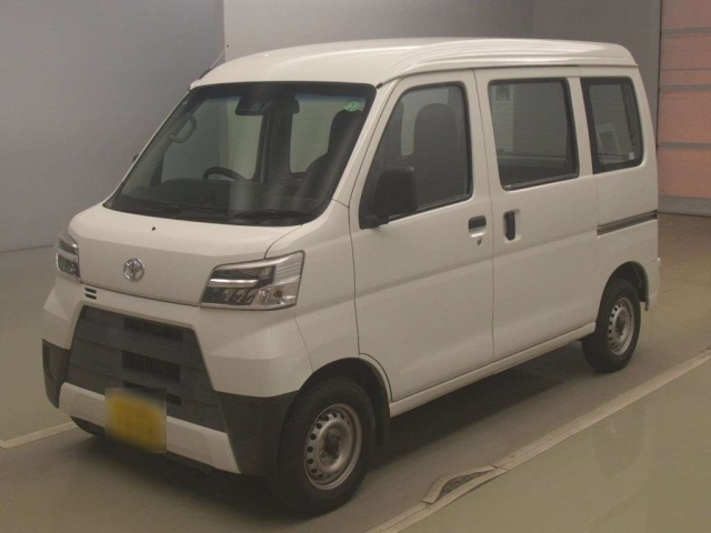 TOYOTA PIXIS VAN