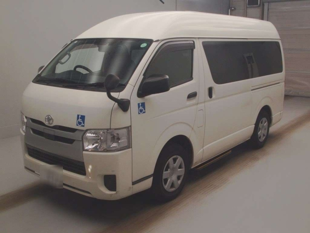 TOYOTA REGIUS ACE VAN