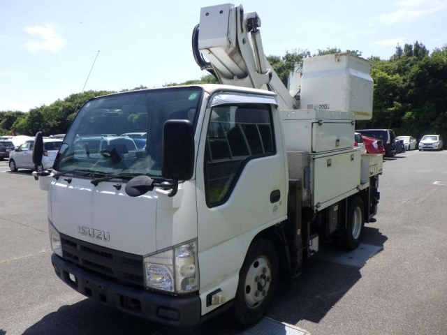 ISUZU ELF