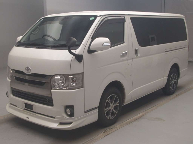 TOYOTA REGIUS ACE VAN