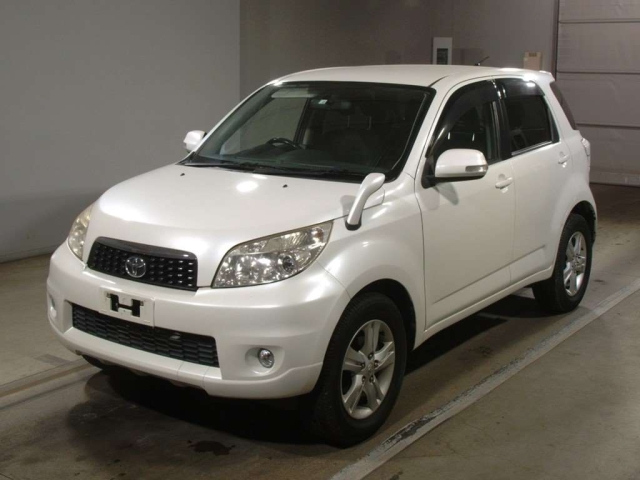 TOYOTA RUSH