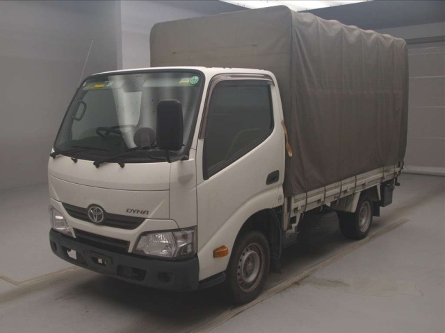 TOYOTA DYNA