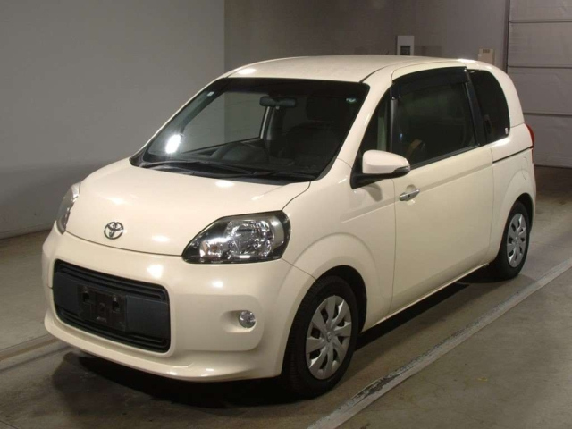 TOYOTA PORTE