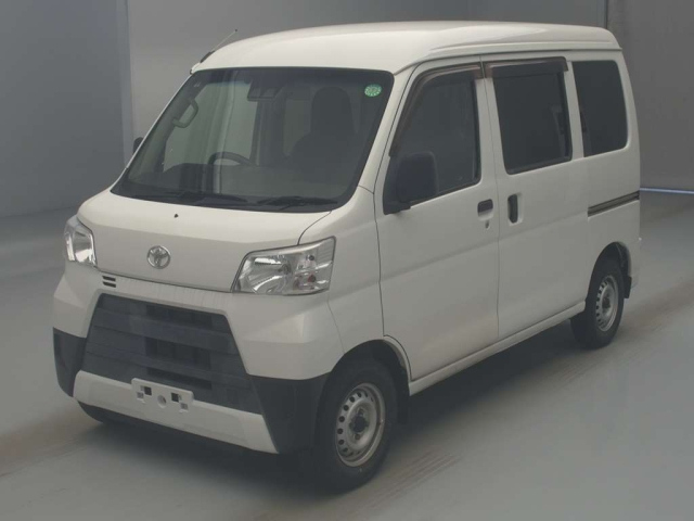 TOYOTA PIXIS VAN